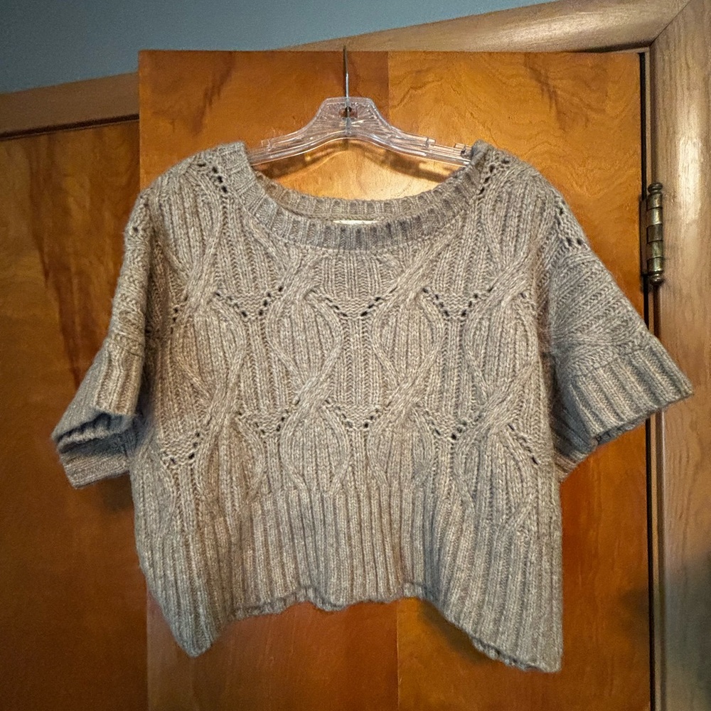 Together Gray Cable-Knit Short Sleeve Sweater